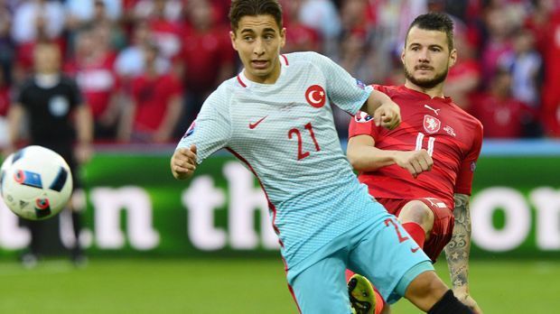 
                <strong>Emre Mor (Borussia Dortmund)</strong><br>
                Emre Mor (18) für sieben Millionen Euro von Nordsjaelland zu Borussia Dortmund. Dazu Mikel Merino für 3,75 Millionen Euro von CA Osasuna.
              