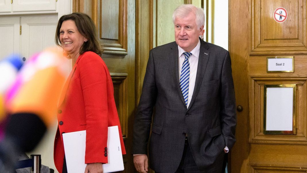 Der ehemalige CSU-Chef Horst Seehofer hält Ilse Aigner, Ex-Bundeslandwirtschaftsministerin im Kabinett Merkel, als Bundespräsidentin für geeignet.