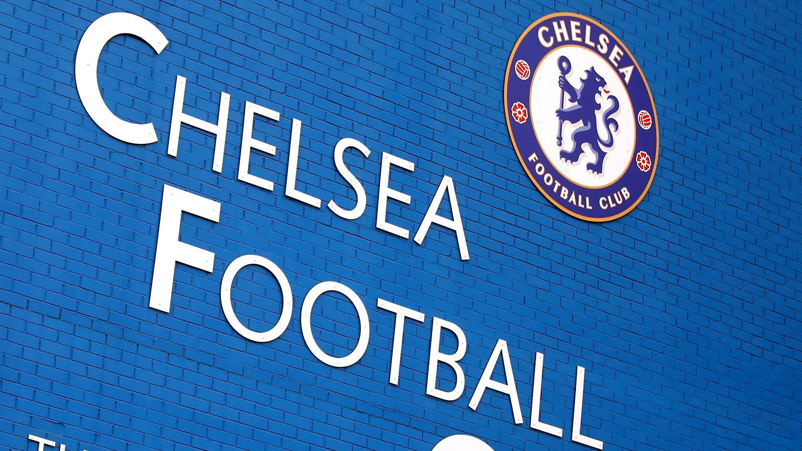 
                <strong>Platz 8: FC Chelsea</strong><br>
                Markenwert: 949 Millionen Euro
              