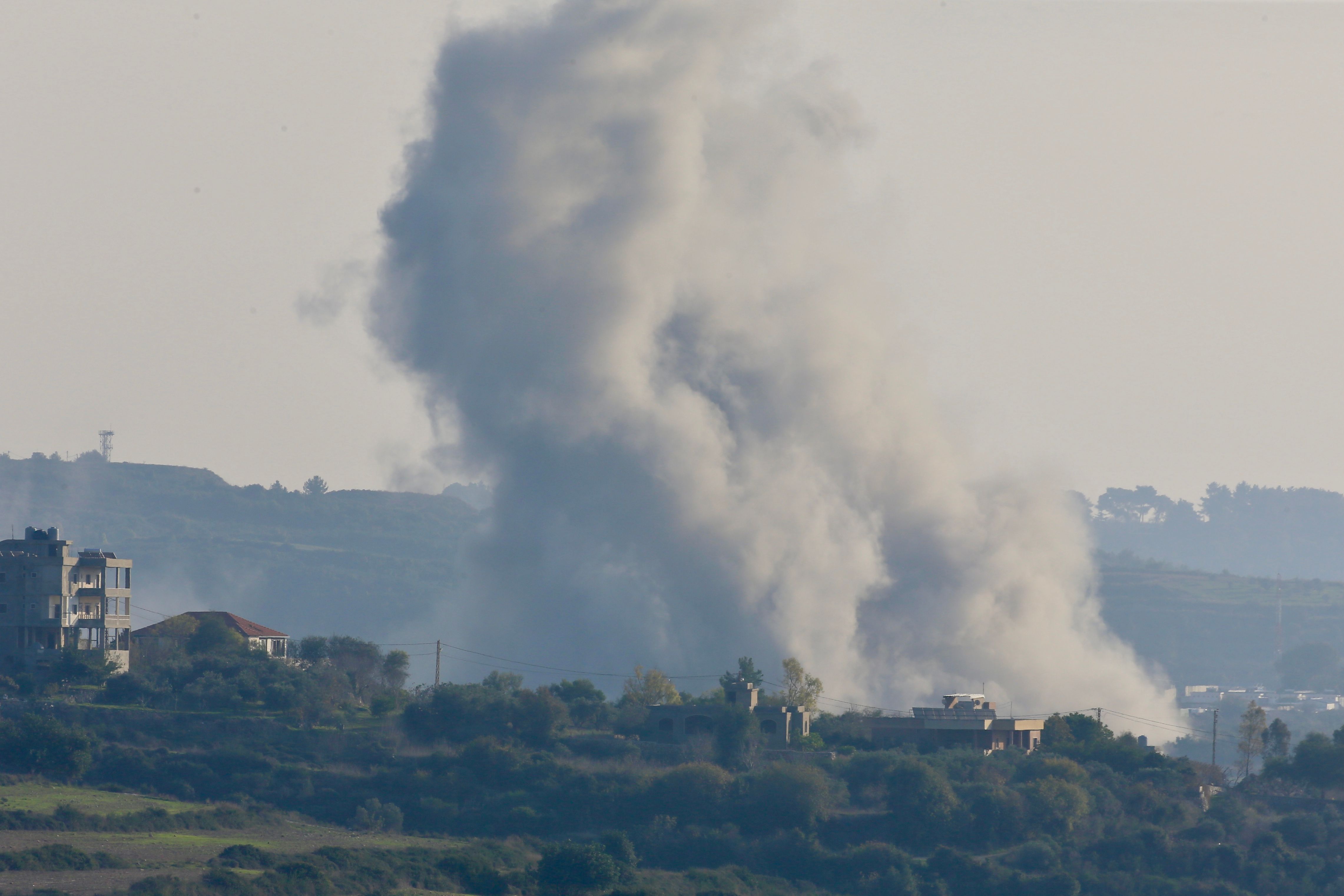 Libanon Meldet Israelische Luftangriffe Auf Ziele Im Landesinneren