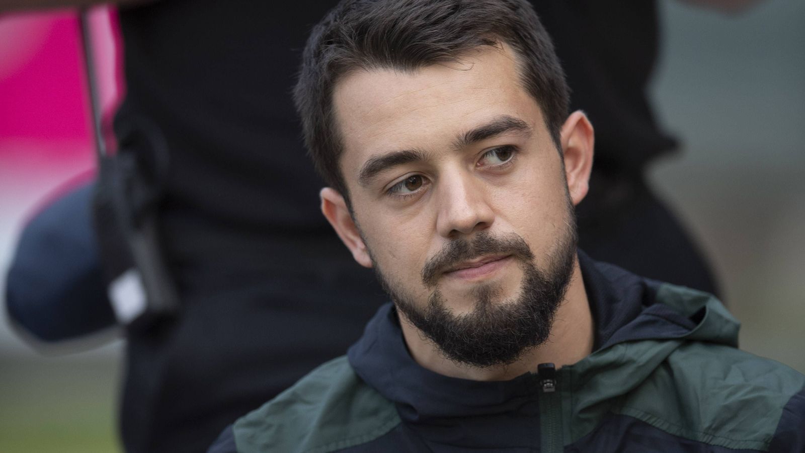 
                <strong>Amin Younes (SSC Neapel)</strong><br>
                30 Europacup-Spiele absolvierte der frühere Gladbacher Amin Younes für die Borussia und Ajax Amsterdam. Mit dem SSC Neapel tritt der 25-Jährige in Gruppe C gegen Belgrad, den FC Liverpool und Paris SG an.
              