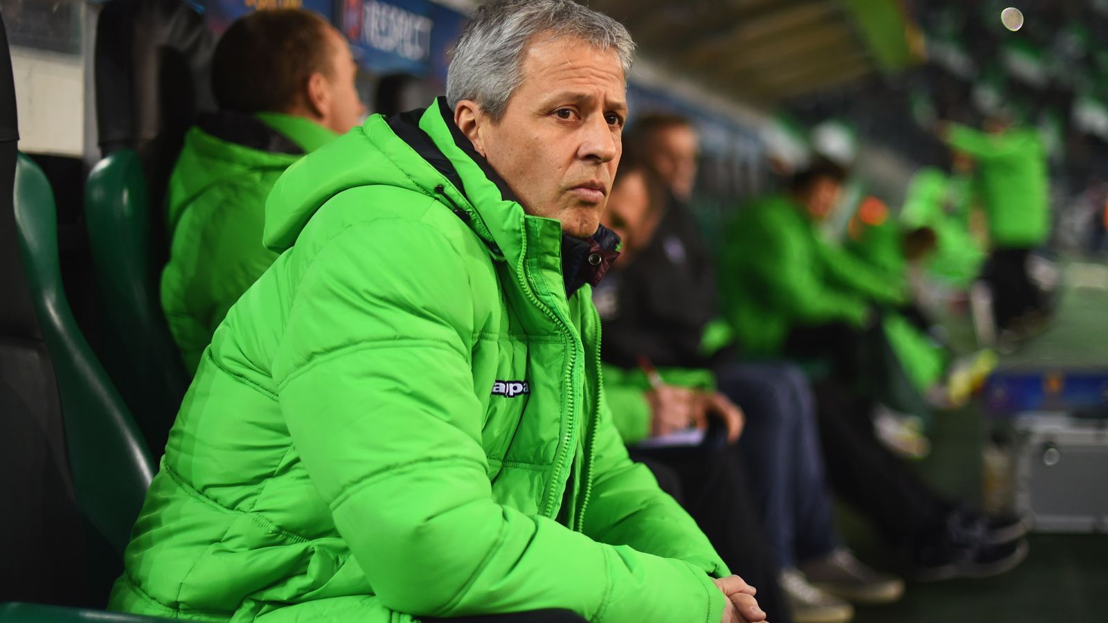 
                <strong>2015/16: Lucien Favre (Borussia Mönchengladbach, Rücktritt)</strong><br>
                Nach dem 5. Spieltag -Datum: 20.09.2015 -Tabellenplatz: 18 -Nachfolger: Andre Schubert
              