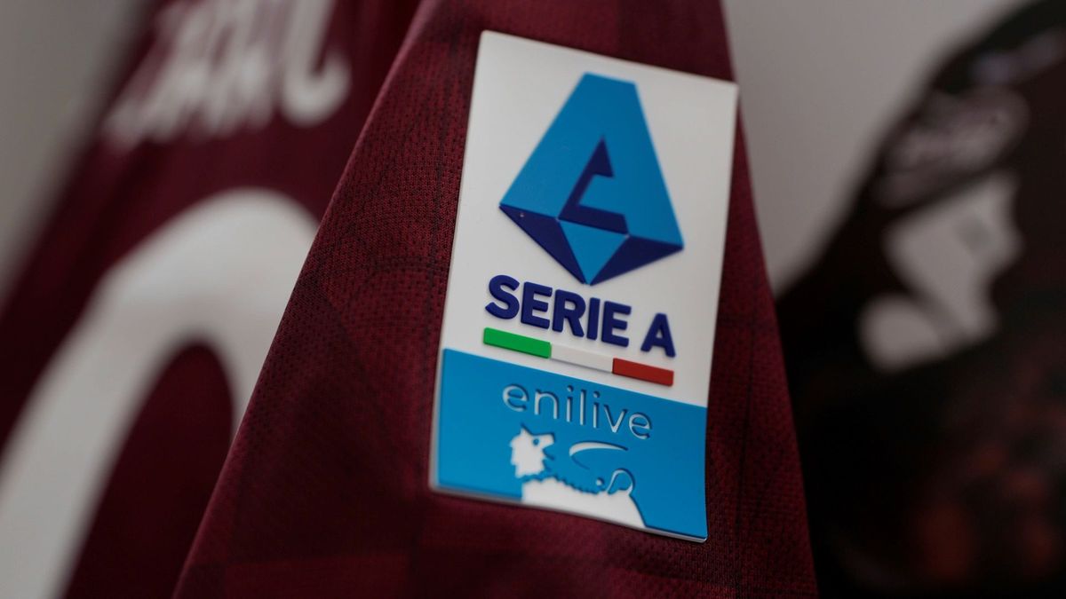 Logo der Serie A auf einem Trikot des FC Turin