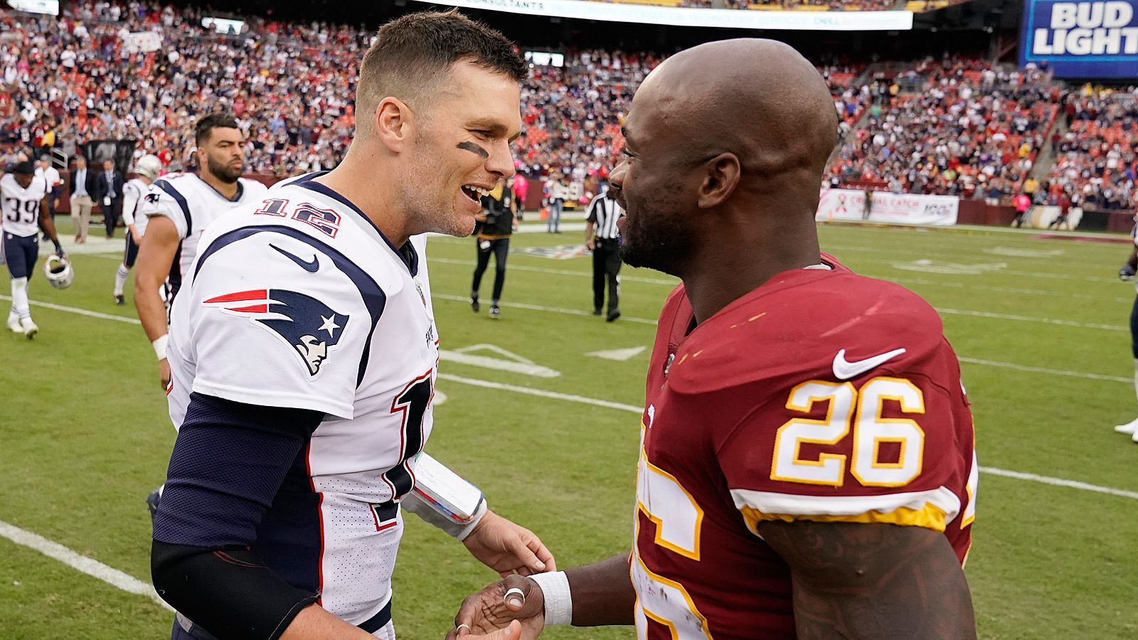 
                <strong>Washington Commanders/Washington Football Team/Washington Redskins</strong><br>
                Tom Brady vs. Washington Commanders/Washington Football Team/Washington Redskins: 5 Siege, 2 Niederlagen
              