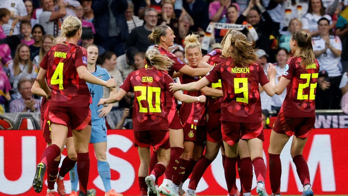 DFB-Team liegt weiter auf Rang drei