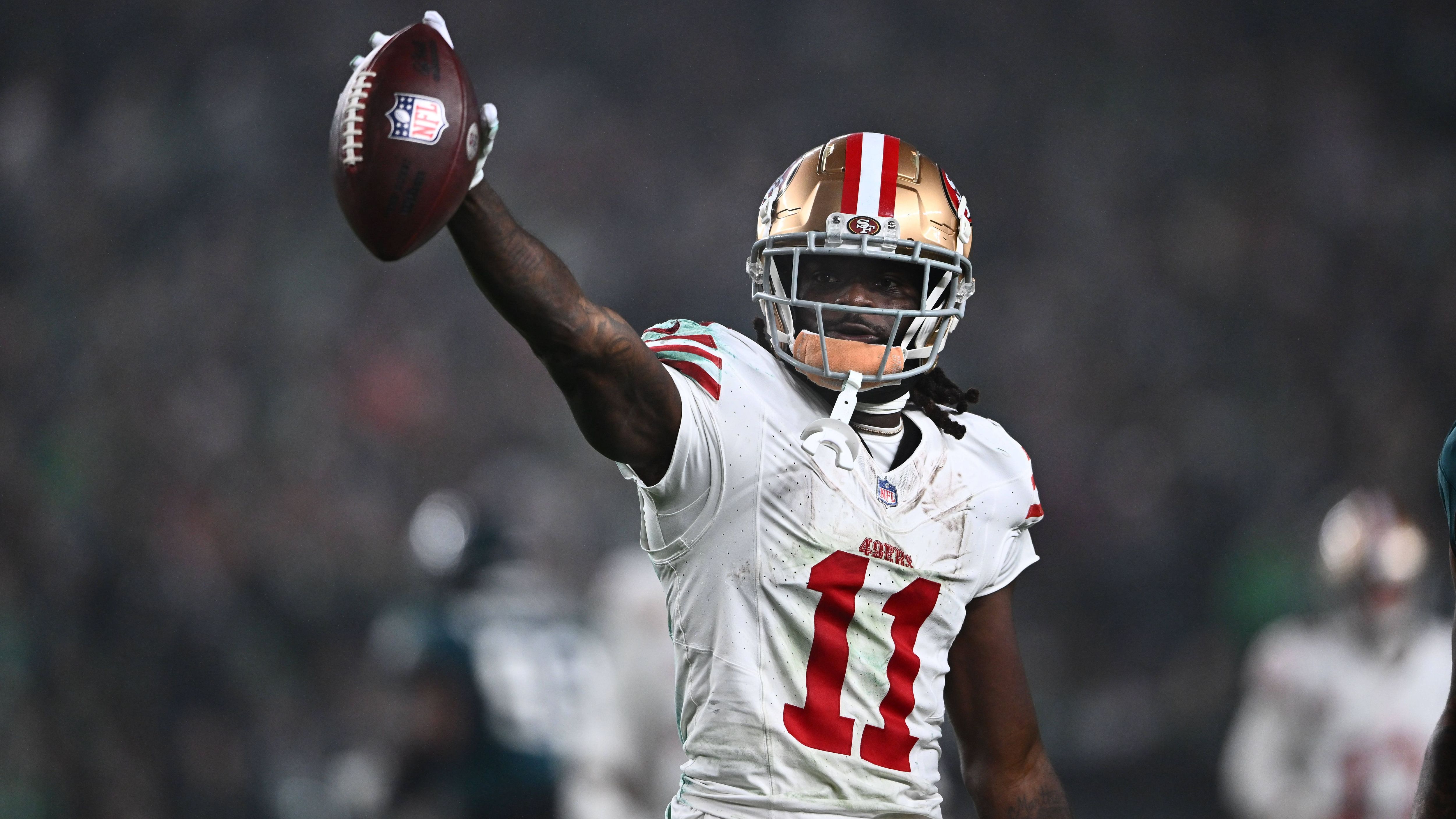 <strong>Doch ein Verbleib in San Francisco?</strong><br>Was aber, wenn die 49ers Aiyuk gar nicht ziehen lassen? Wie "ESPN" und weitere Medien vermelden, haben sie überhaupt nicht vor, Aiyuk die Freigabe zu erteilen. Es sollen namentlich nicht genannte Teams angefragt und Absagen kassiert haben. Und ist es überhaupt im Interesse des Spielers, den 49ers den Rücken zu kehren?