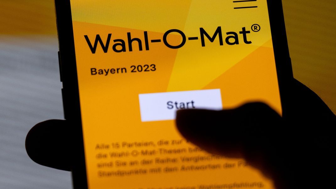 Dreieinhalb Wochen vor der bayerischen Landtagswahl startet der Wahl-O-Mat. Das Online-Tool gilt als beliebte Entscheidungshilfe vor Wahlen - ist aber bei weitem nicht das einzige Angebot.
