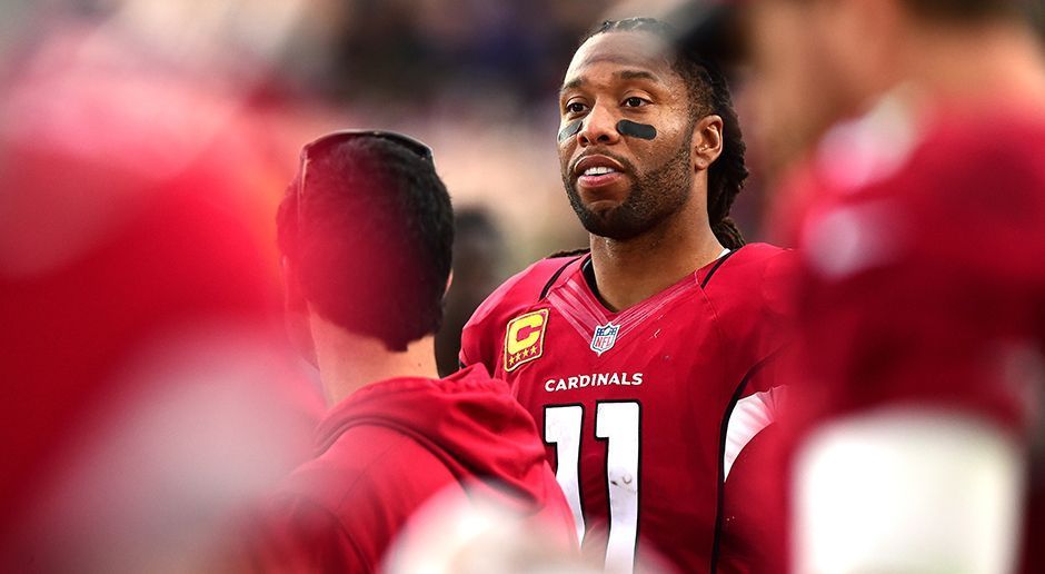 
                <strong>Larry Fitzgerald (Arizona Cardinals)</strong><br>
                Larry Fitzgerald, die lebende Legende der Arizona Cardinals, spielt seit dem Jahr 2004 in der NFL und wird wohl nach der kommenden Saison sein Karriereende verkünden. Der Wide Receiver steht mit 104 Receiving-Touchdowns (Rang acht) und 14.389 Receiving-Yards (Rang neun) bereits in den Receiver-Statistiken ganz weit oben und ist neben Antonio Gates der erfolgreichste aktive Spieler im Hinblick auf erzielte Touchdowns.
              