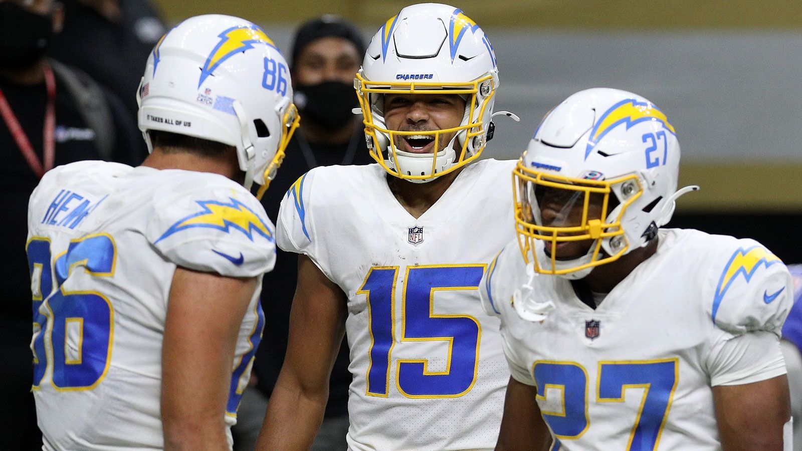 
                <strong>Passing Offense: Los Angeles Chargers - 34 Punkte</strong><br>
                Trotz Niederlage zeigte sich die Passing Offense der LA Chargers in herausragender Form. Das Team von Head Coach Anthony Lynn verbuchte bei der knappen Niederlage gegen die New Orleans Saints (27:30 n.V.) vier Touchdowns und 350 Yards. Zwei davon erzielte Wide Receiver Mike Williams. Am Ende stehen im Fantasy Manager starke 34 Punkte.
              