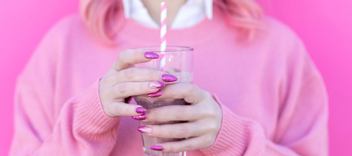 Trend Nagelfolie - Wie gut ist der Nagellack zum Kleben wirklich?