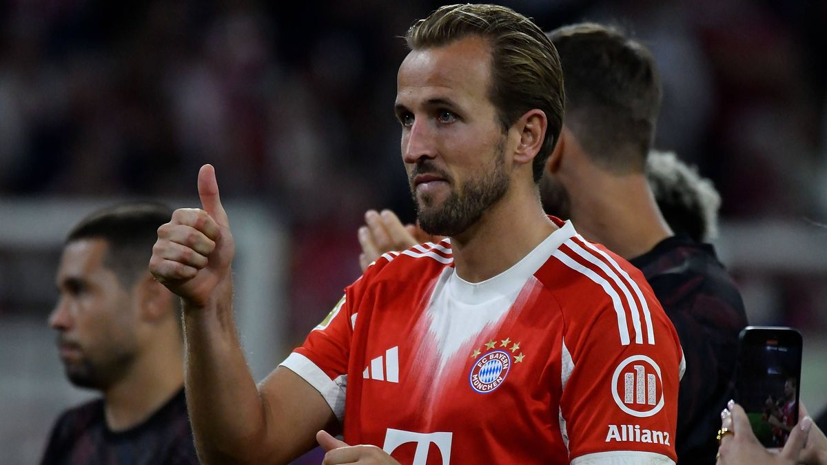 22.08.2025, Allianz Arena, München, GER, 1.FBL, FC Bayern München vs RB Leipzig , im Bild Harry Kane (München) DFL regulations prohibit any use of photographs as image sequences and or quasi-video....