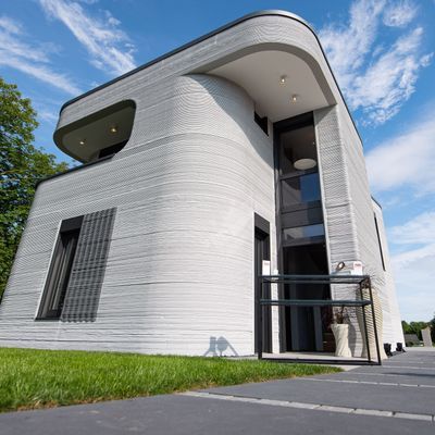 Außenfassade des ersten 3D Druckhauses in Beckum