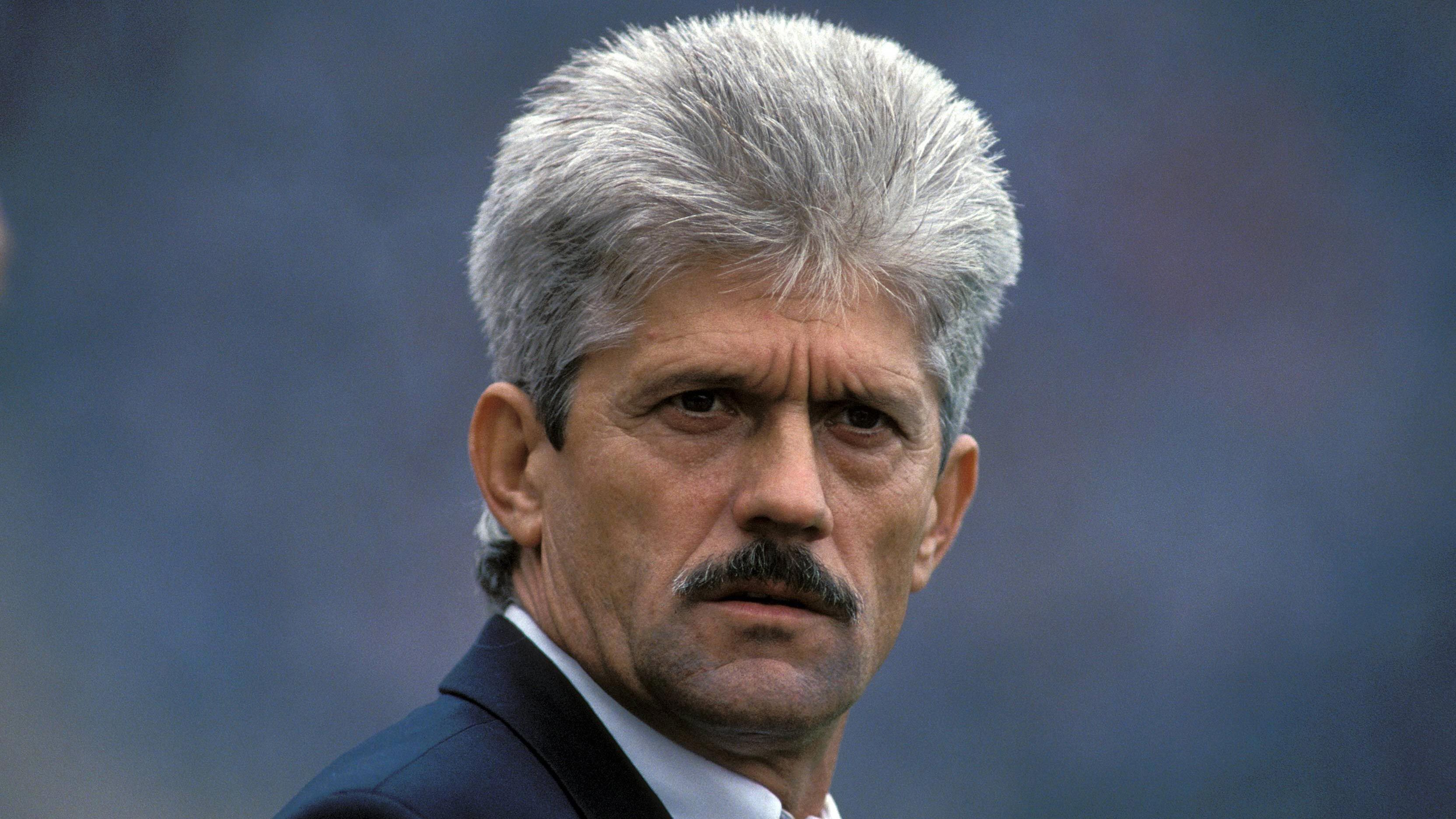 
                <strong>Werner Lorant</strong><br>
                Ein Schnauzer aus dem Bilderbuch.
              