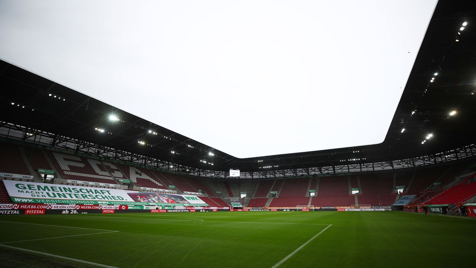 
                <strong>FC Augsburg</strong><br>
                Stadion: WWK Arena (30.660 Plätze) - Zugelassene Fans am 4. Spieltag: 0* - Gegner: RB Leipzig - *Die Stadt hatte aufgrund der steigenden Corona-Zahlen jegliche Zuschauer für das Spiel gegen RB Leipzig verboten.
              