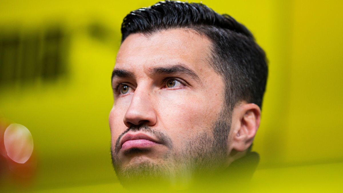 11.01.2025 - Fußball, 2024 2025, 1. Bundesliga, 16. Spieltag, Borussia Dortmund - Bayer 04 Leverkusen: Nuri Sahin (Trainer - Dortmund) auf der Pressekonferenz nach dem Spiel DFL REGULATIONS PROHIBI...