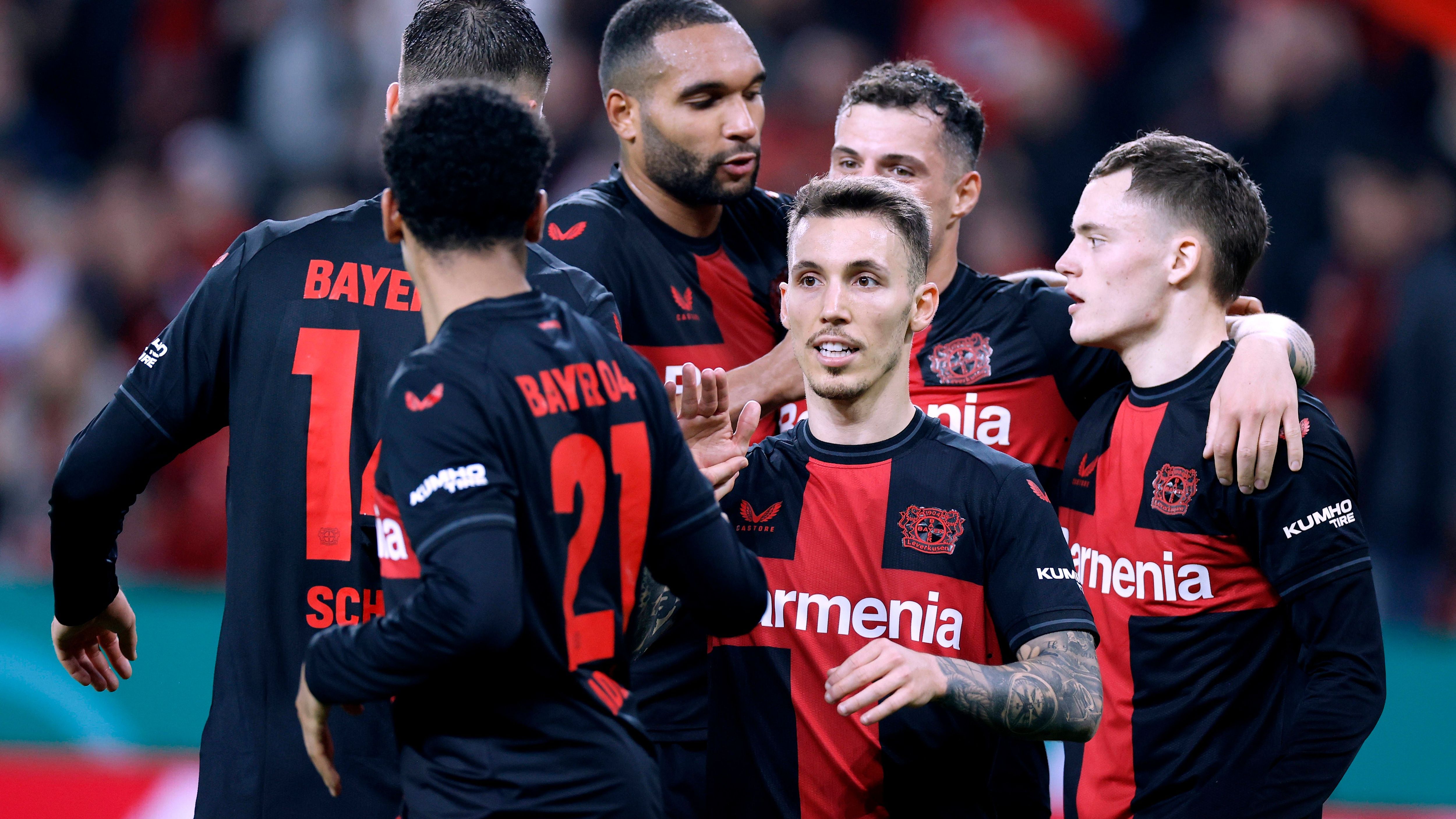 <strong>ran Bundesliga Top-Elf der Saison 2023/24: Leverkusen dominiert, nur ein Münchner</strong><br>Nach elf Titeln des FC Bayern München in Serie hat sich Bayer Leverkusen&nbsp; zum Meister der Saison 23/24 gekrönt. Zahlreiche Spieler der "Werkself" stachen über die gesamte Spielzeit heraus. <em><strong>ran</strong></em> präsentiert die Top-Elf der Saison. (Zahlen: Transfermarkt, Stand: 18. Mai 2024)