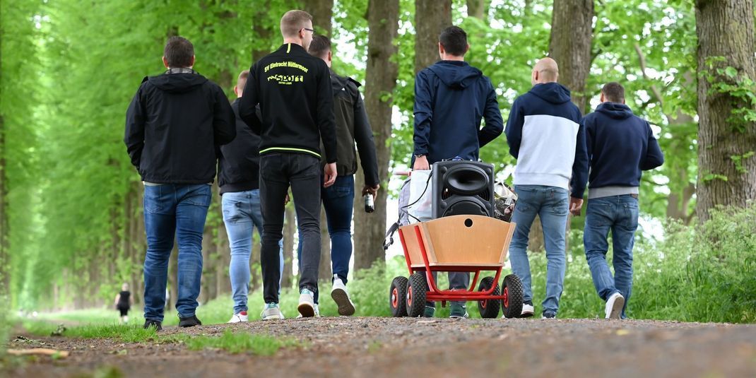 Auf Vatertags-Wanderer kommt am Donnerstag unbeständiges Wetter zu. (Archivfoto)