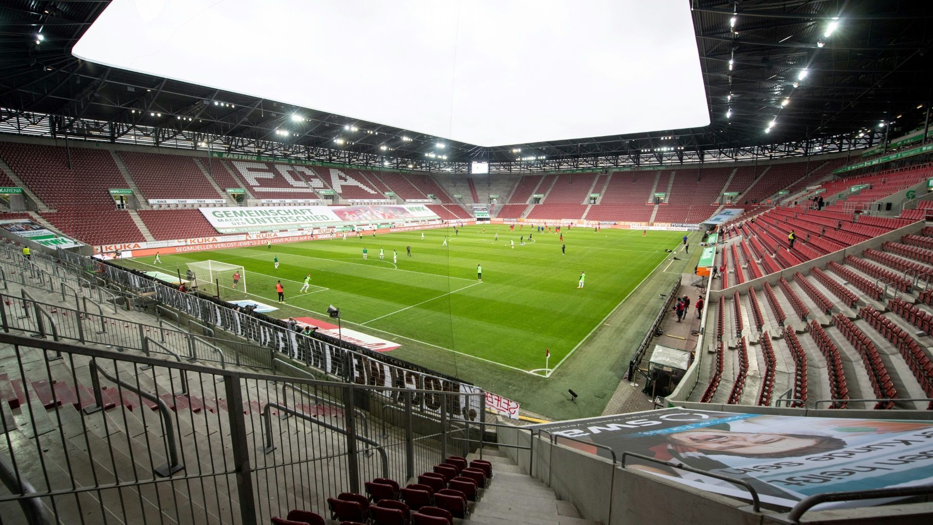 <strong>FC Augsburg - WWK Arena</strong><br>Jährlicher Erlös: 2 Millionen Euro<br>Laufzeit: 2030