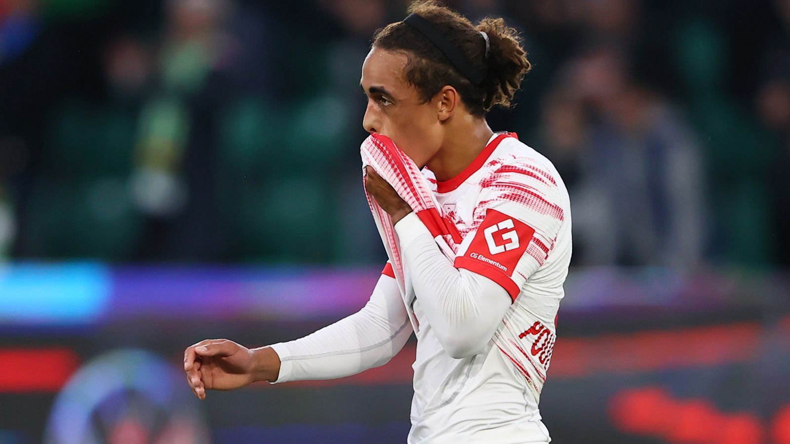 
                <strong>Yussuf Poulsen (RB Leipzig)</strong><br>
                Nach seiner Einwechslung schnell gesucht in der Sturmspitze. Stark bei den Kopfball-Ablagen. ran-Note: 3
              