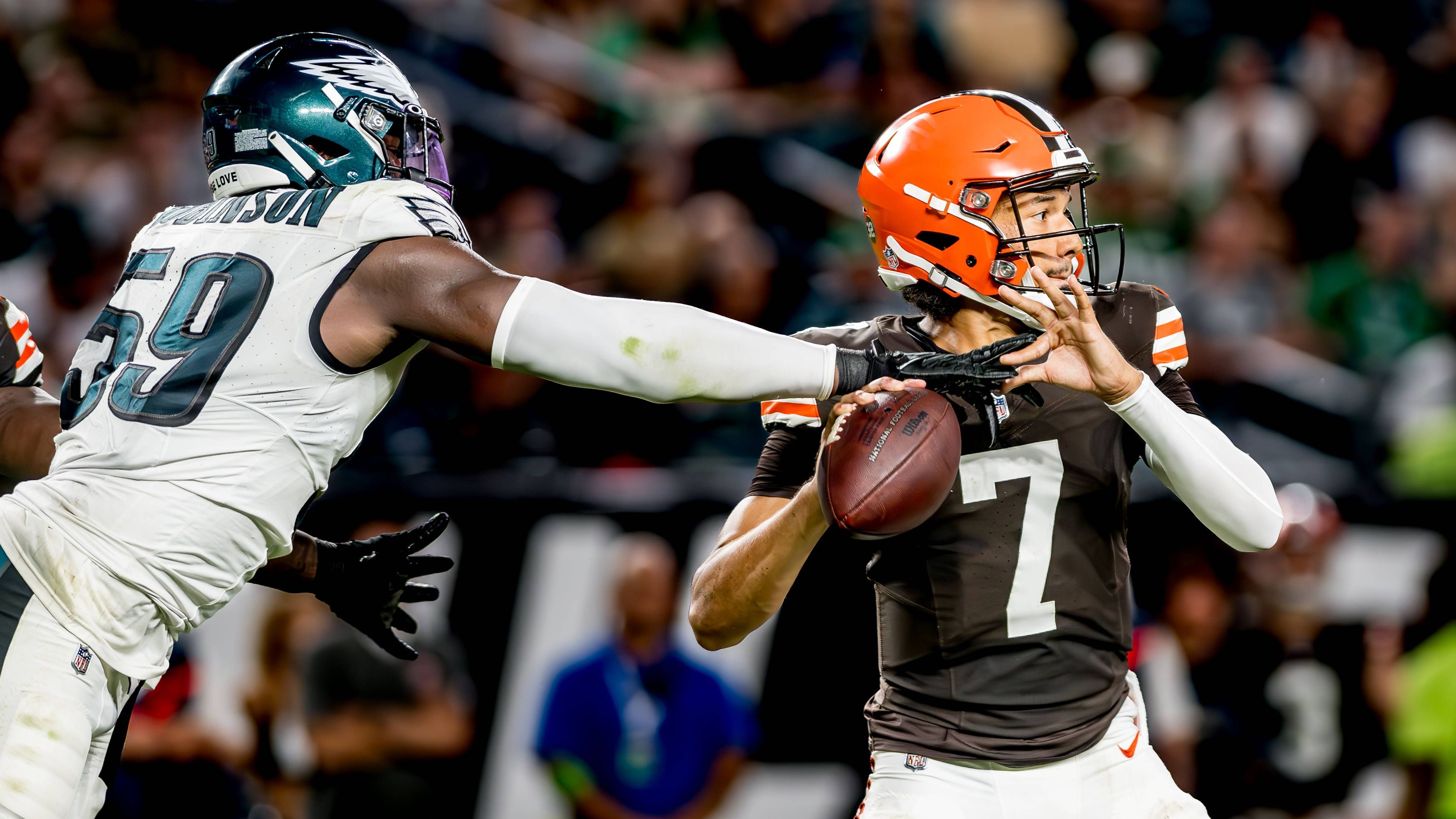 <strong>24. Platz (geteilt):  Cleveland Browns</strong><br>Erzielte Interceptions: 29<br>Erzielte Fumbles: 19<br>Takeaways gesamt: 48<br><br>Kassierte Interceptions: 35<br>Kassierte Fumbles: 23<br>Giveaways gesamt: 58<br><br>Turnover-Differenz: -10