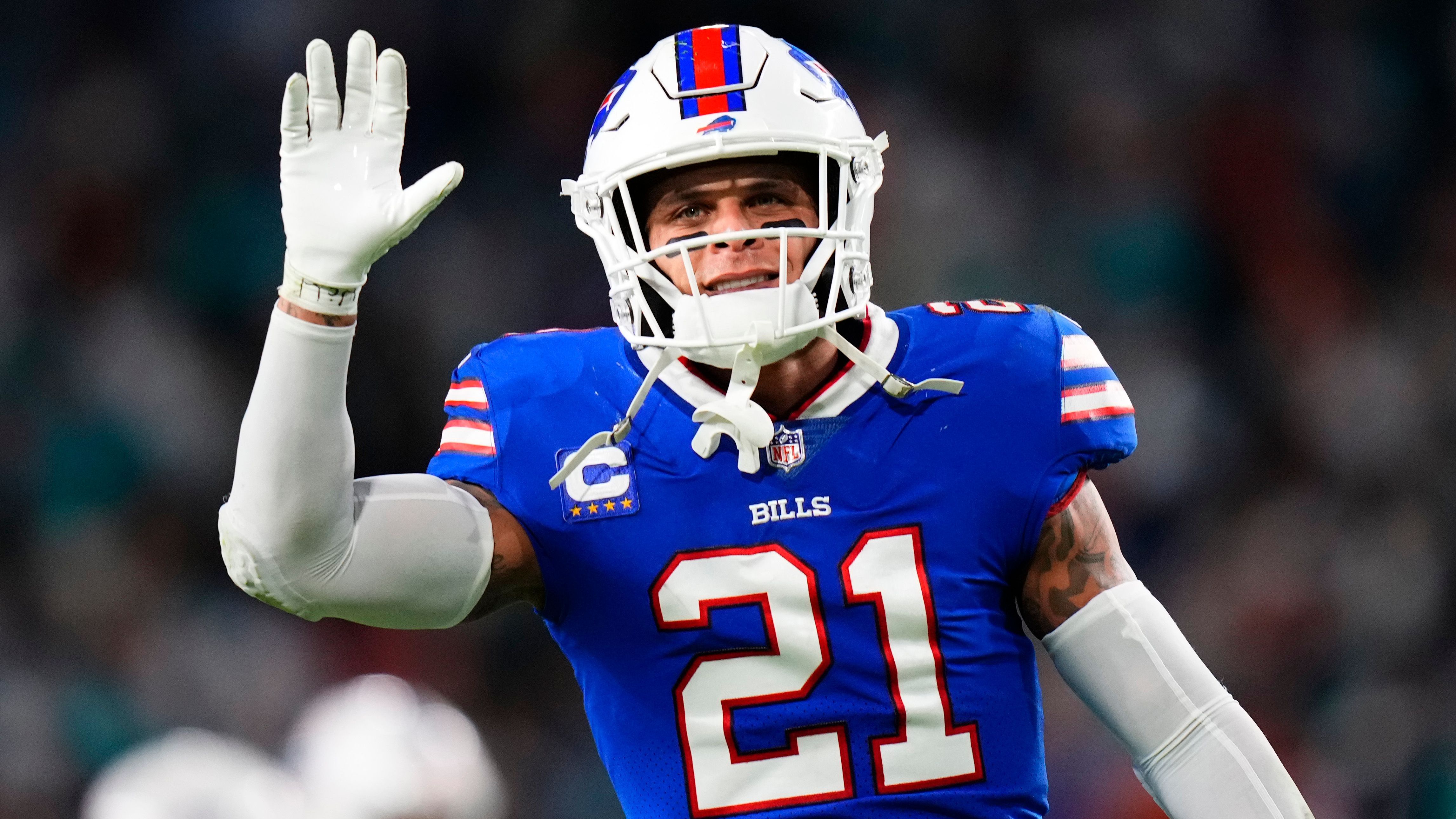 <strong>Jordan Poyer (Miami Dolphins)</strong><br>Free Safety Jordan Poyer wechselte als Free Agent innerhalb der AFC East von den Buffalo Bills zu den Miami Dolphins. In Miami erhält der 32-Jährige zwei Millionen Dollar für ein Jahr.