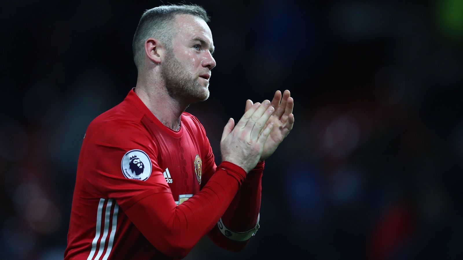 
                <strong>Platz 7 - Wayne Rooney (Manchester United)</strong><br>
                Ablösesumme: 37 Millionen EuroAlter beim Wechsel: 18 JahreVerpflichtet von: FC EvertonZeitpunkt des Wechsels: Sommer 2004
              