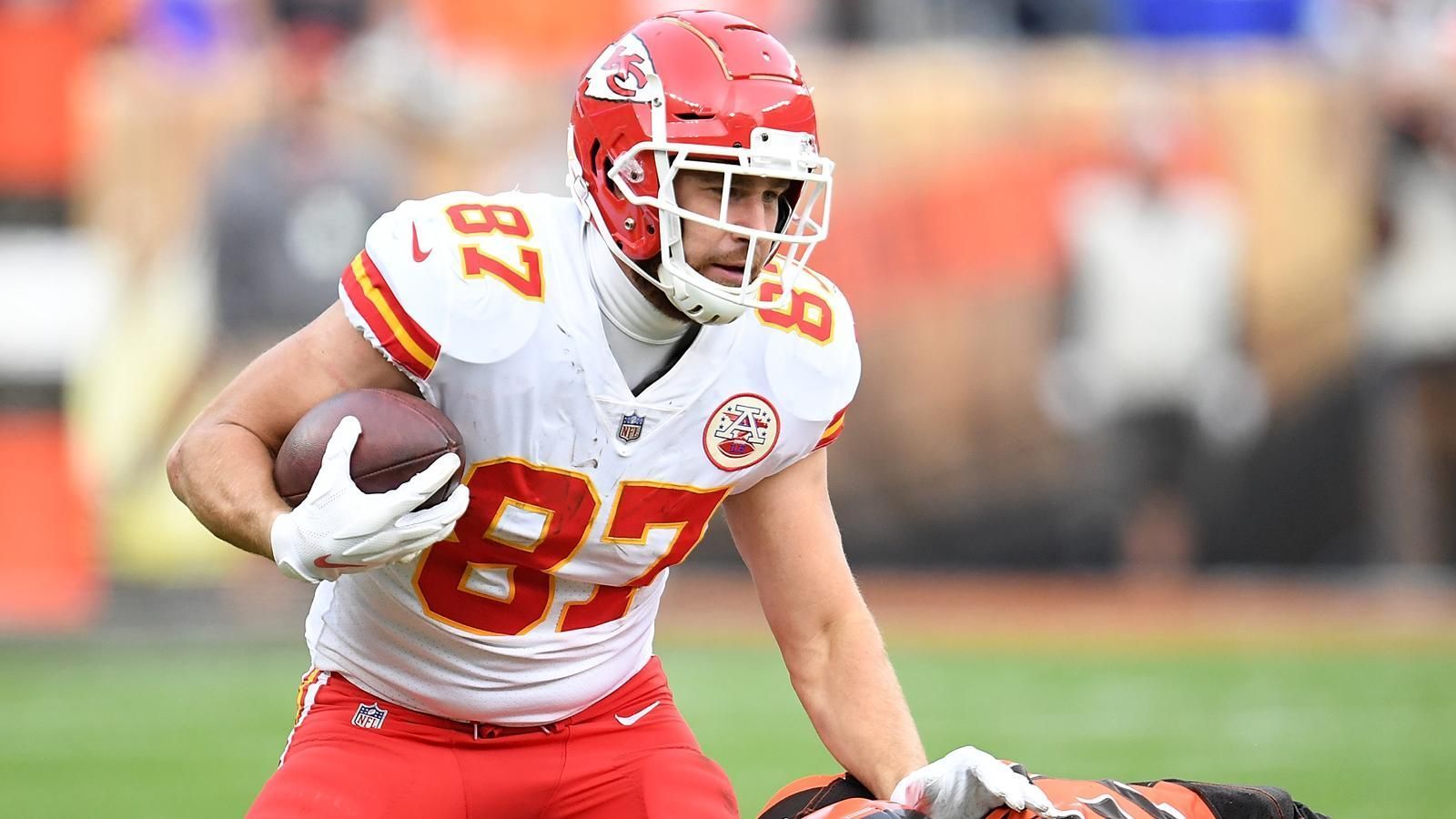 
                <strong>Tight End: Travis Kelce (Kansas City Chiefs)</strong><br>
                745.416 Stimmen
              