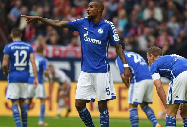 
                <strong>Felipe Santana: von Dortmund zu Schalke</strong><br>
                Einer der vielen Dortmund-Schalke-Transfers: Vergangenes Jahr wechselte Felipe Santana von Borussia Dortmund zum Dauer-Rivalen Schalke. Mit den Dortmundern wurde er zwei Mal Meister, insgesamt fünf Jahre trug er das schwarz-gelbe Trikot.
              