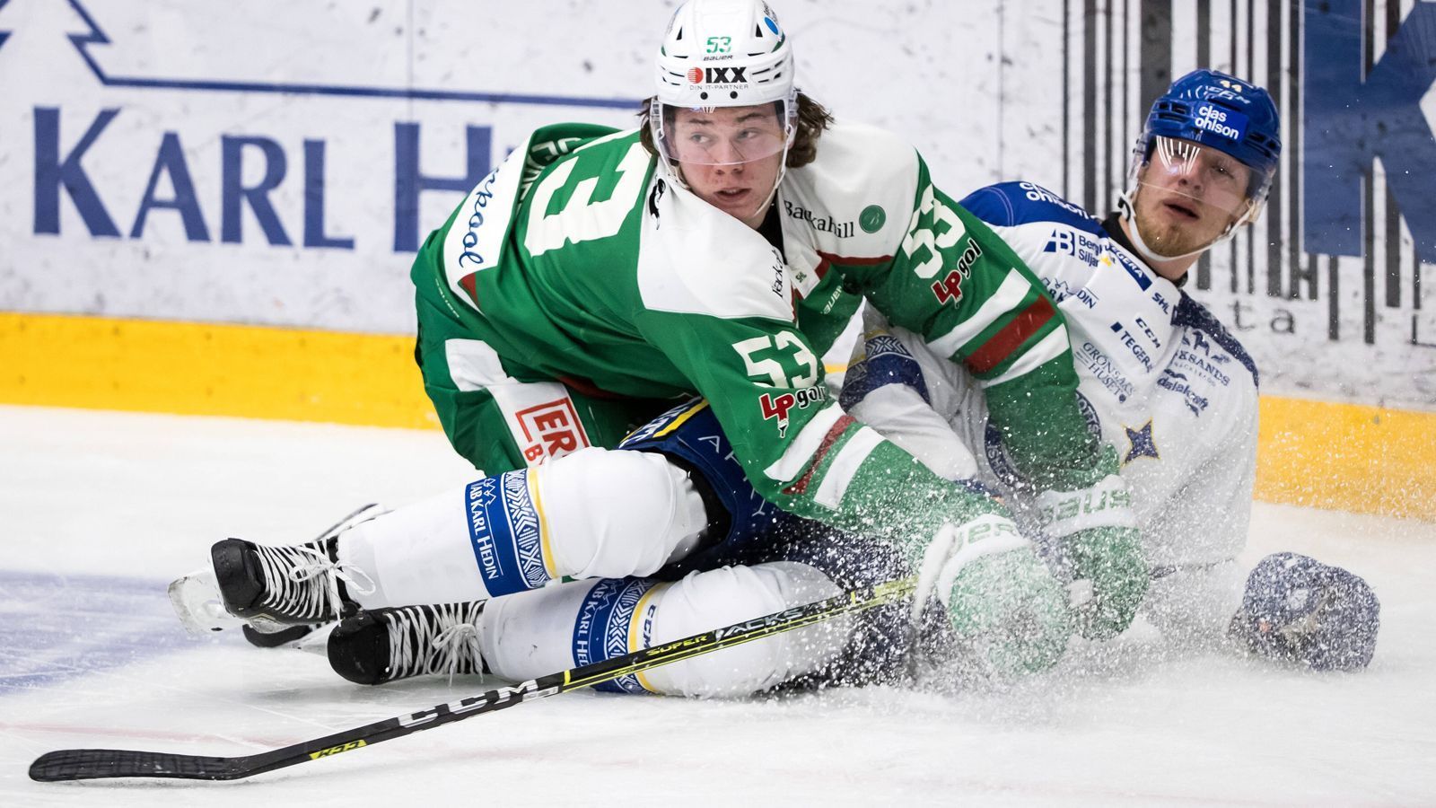 
                <strong>Detroit Red Wings: Moritz Seider</strong><br>
                Daher gilt Gleiches auch für Moritz Seider, dessen NHL-Debüt vergangene Spielzeit der Corona-Ausbruch in Nordamerika verhinderte. Den Verteidiger sehen die Experten jetzt schon "NHL ready" und sind von seinem Spiel in Schweden bei Rögle schwer begeistert. Der 6. Pick von 2019 hat körperlich noch einmal zugelegt und ist die Zukunft der Red Wings.
              