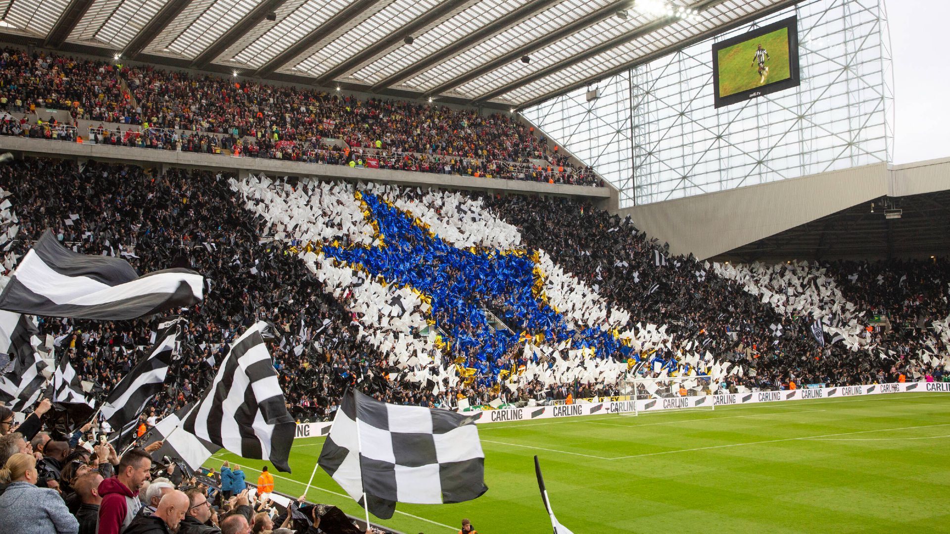 
                <strong>So plant Newcastle United den Angriff auf die Champions League</strong><br>
                Im Herbst 2021 übernahm ein Konsortium aus Saudi-Arabien den Premier-League-Klub Newcastle United. Das Ziel: Die "Magpies" sollen mit viel Geld an die Spitze der englischen Liga und in die Champions League geführt werden. Der Anfang wurde in der vergangenen Saison gemacht. Mit Neuzugängen wie Kieran Trippier und Bruno Guimaraes kletterte United in der Rückrunde von einem Abstiegsplatz auf Rang elf. Nun soll der nächste Schritt gelingen. ran zeigt, welche Spieler United dafür im Visier hat.
              