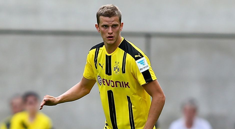 
                <strong>Sven Bender</strong><br>
                Die Ausdauer von Sven Bender. Diese Wahl war nicht unbedingt zu erwarten, für Gündogan stand sie aber außer Frage: "Er ist jemand, der kilometerweit und stundenlang laufen kann, ohne dabei müde zu werden. Er ist immer topfit, immer motiviert und immer professionell."
              