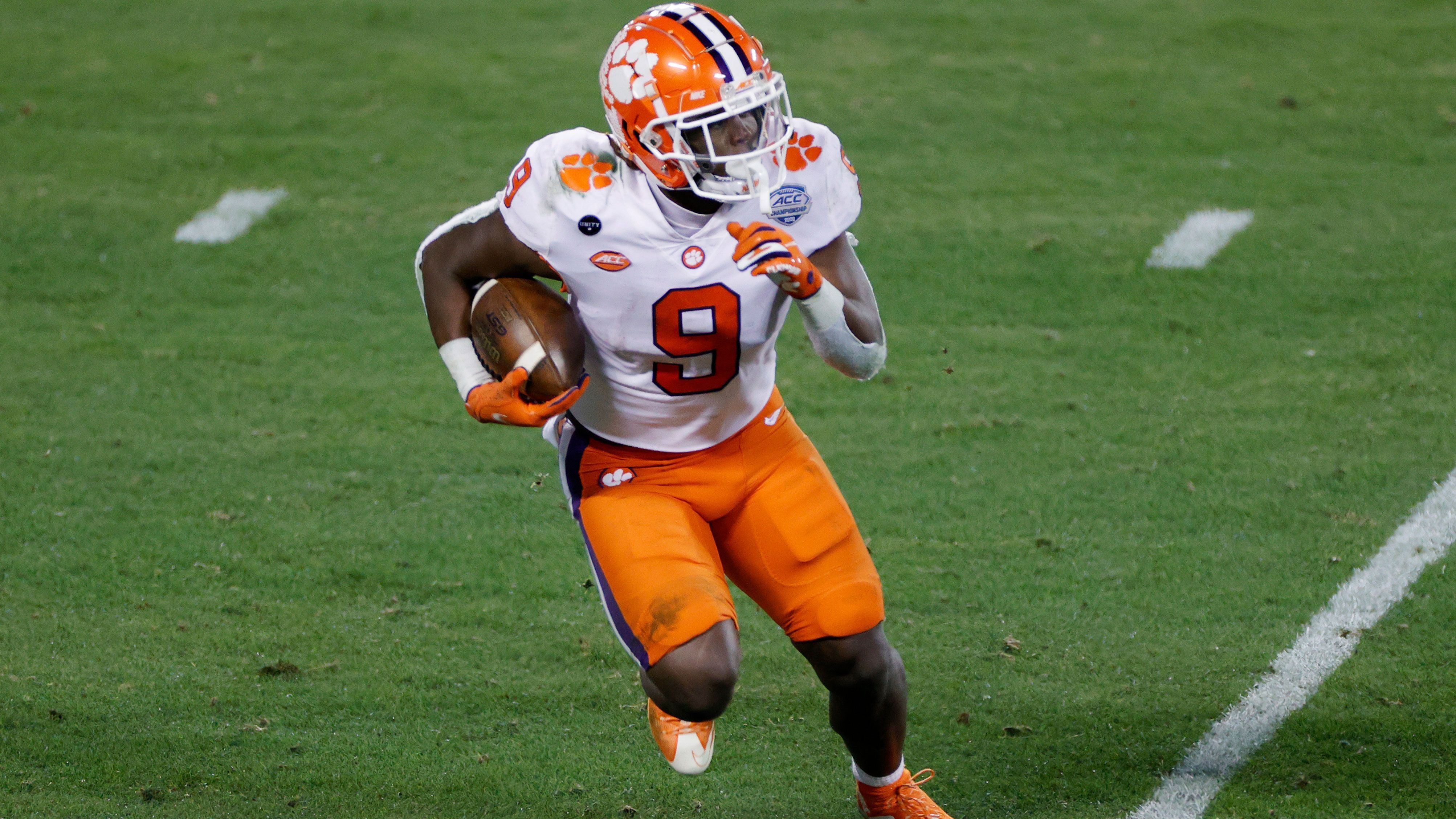 
                <strong>25. Pick - Travis Etienne (Running Back, Jacksonville Jaguars)</strong><br>
                &#x2022; <strong>Vertrag unterschrieben: ja -</strong><br>&#x2022; Signing Bonus: 6.740.440 US-Dollar -<br>&#x2022; Gesamtgehalt: 12.898.105 US-Dollar -<br>
              