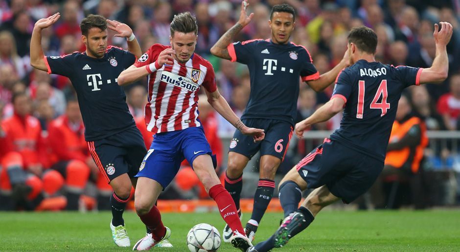 
                <strong>Einzelkritik</strong><br>
                Es ist die Szene des Spiels: Saul Niguez spielt die Bayern-Defensive schwindelig und beschert Atletico Madrid damit den 1:0-Sieg im Halbfinale der Champions League. Vor allem in der ersten Halbzeit tut sich der deutsche Rekordmeister schwer. Die Einzelkritik zu beiden Teams.
              