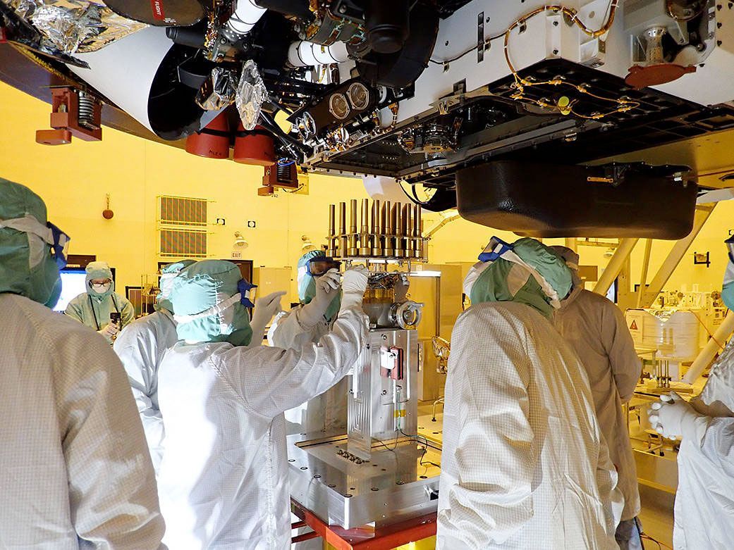 Backup: Die Wissenschaftler:innen machen sich wegen des misslungenen ersten Versuchs keine Sorgen. Der Rover hat insgesamt 43 Probebehälter bei sich.