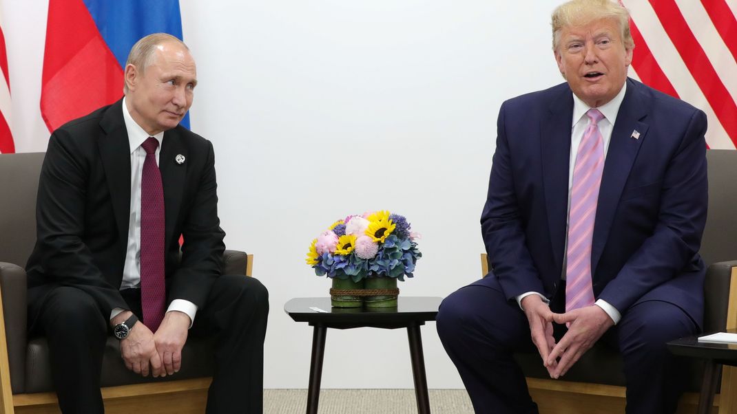 Putin will laut Expertenangaben bis November 2024 durchhalten - und hofft auf einen Trump-Sieg bei der US-Wahl.