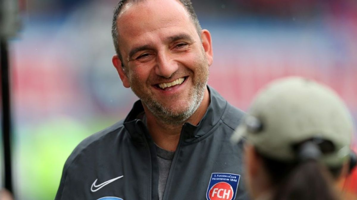 Frank Schmidt kann mit dem Sieg gegen 96 zufrieden sein