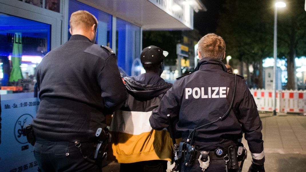 Der polizeiliche Alltag ist geprägt durch Arbeitsabläufe, die Diskriminierung zulassen.&nbsp;