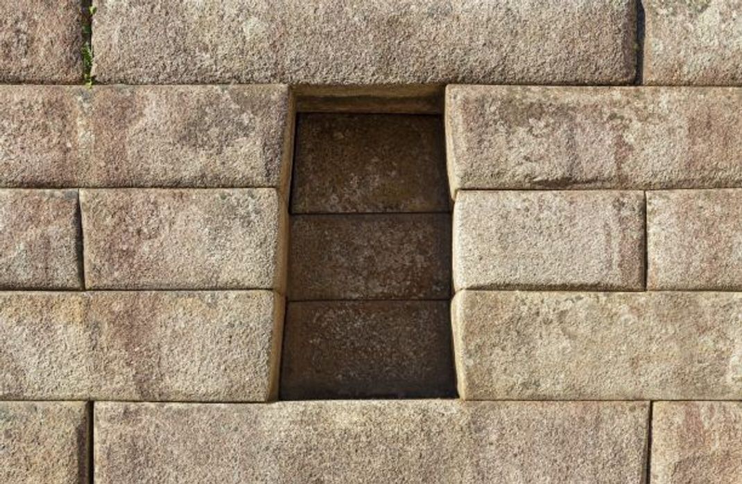 Stein auf Stein - aber wie! Die Inkas bearbeiteten Steine für ihre Mauern hochpräzise.