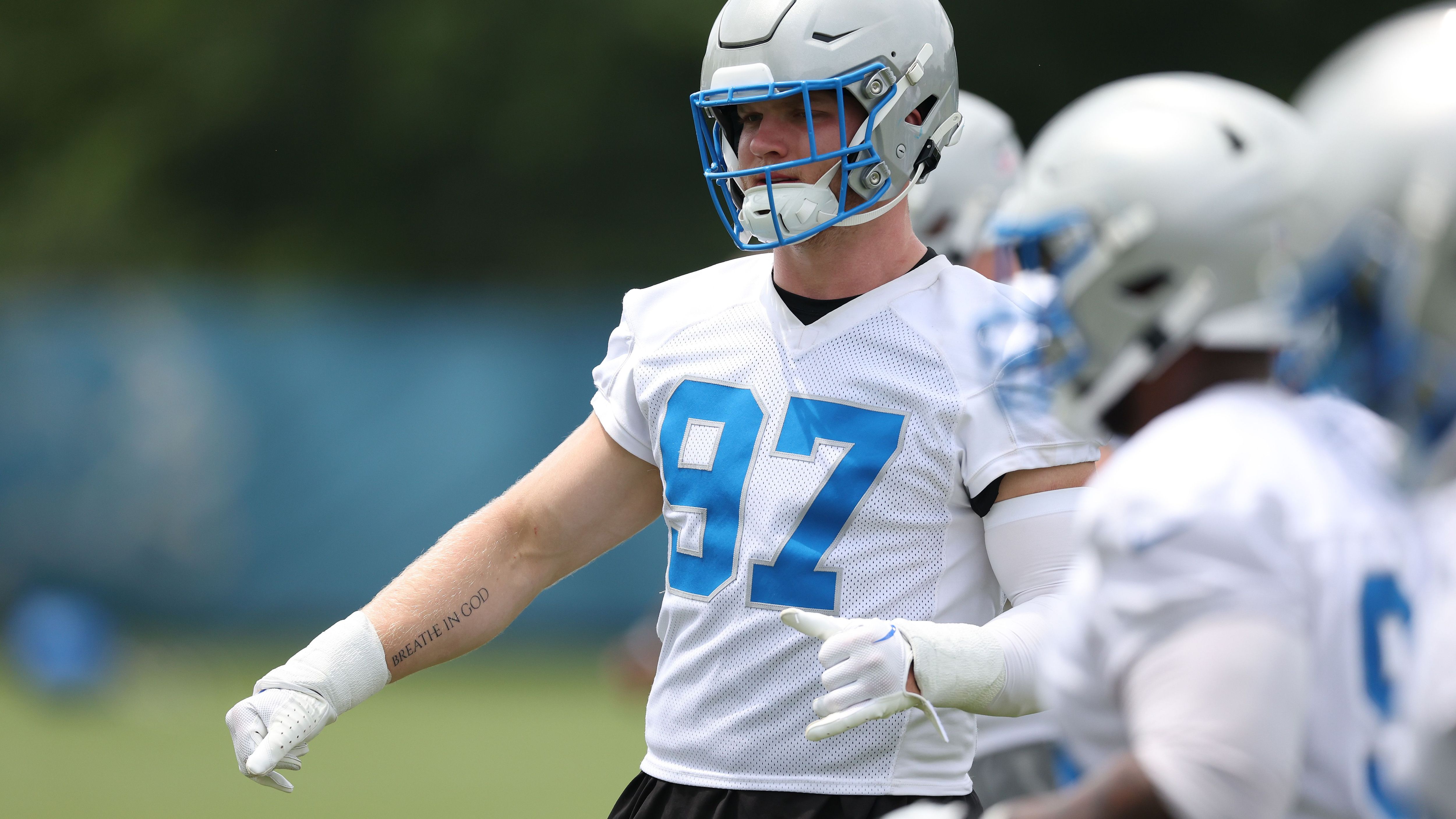 <strong>Platz 15: Aidan Hutchinson (Detroit Lions)</strong><br>- Rating: 88<br>- Position: Right Defensive End