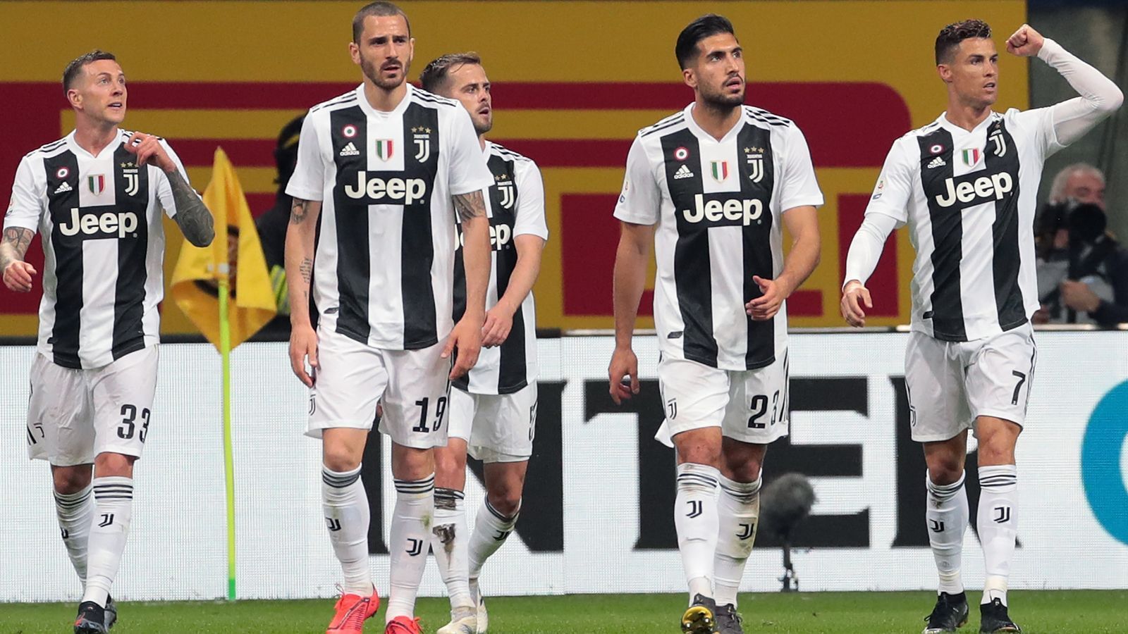 
                <strong>Juventus Turin</strong><br>
                Land: ItalienQualifiziert als: Meister in der Serie A
              