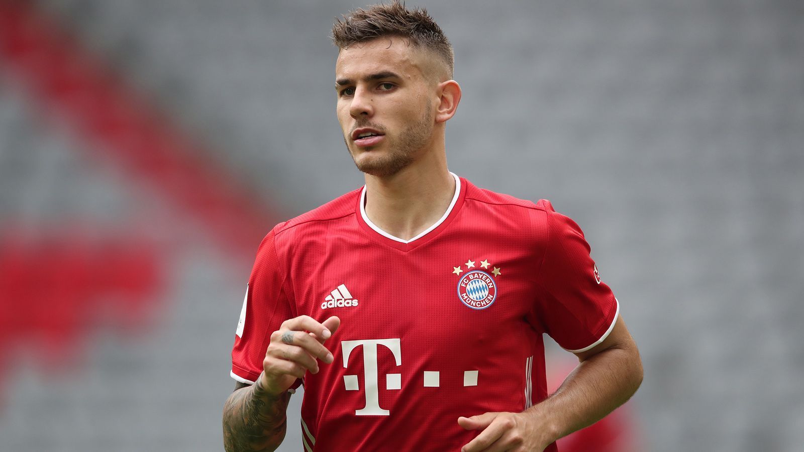 
                <strong>Lucas Hernandez</strong><br>
                Der Innenverteidiger wird in der 69. Minute für den verletzten Boateng ins Spiel gebracht, agiert in der Schlussphase souverän. ran-Note: 3
              