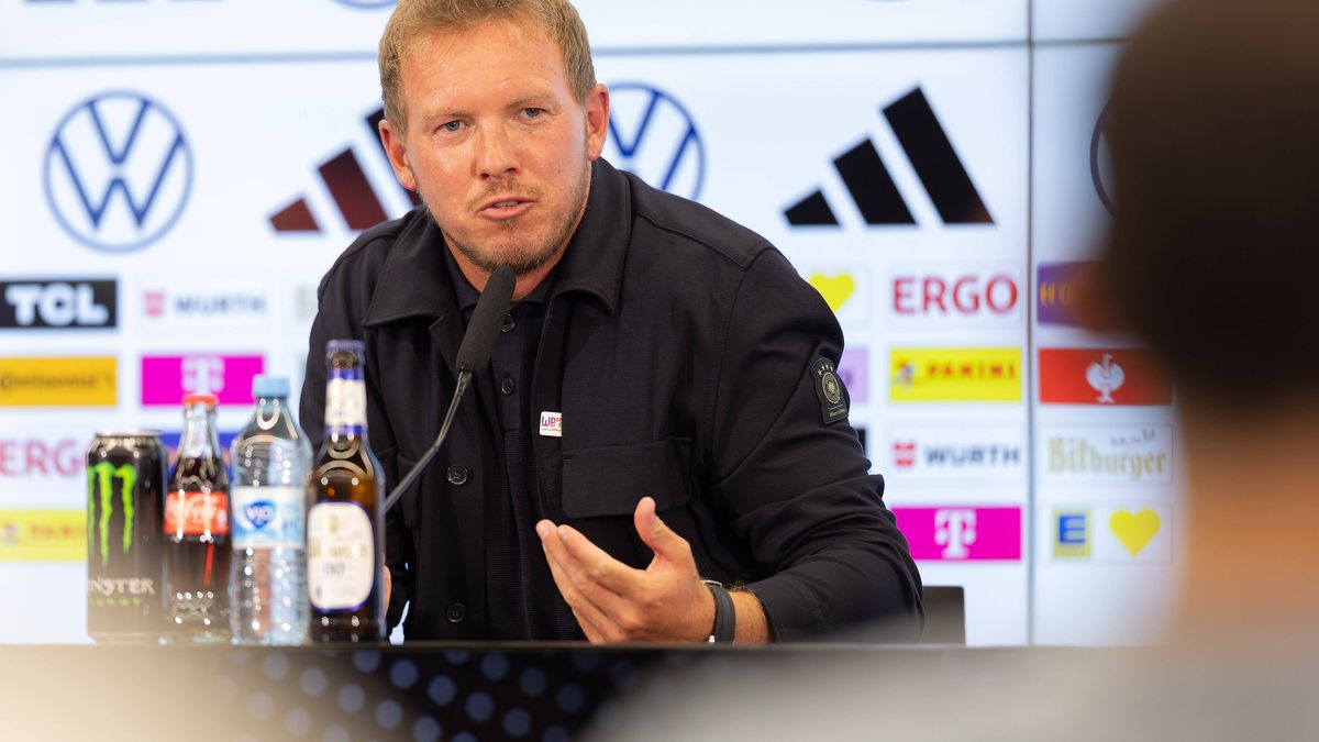 Pressekonferenz mit Bundestrainer Julian Nagelsmann Bundestrainer Julian Nagelsmann gibt den Kader für die beiden WM-Qualifikationsspiele in der Slowakei und gegen Nordirland bekannt. Pressekonfere...