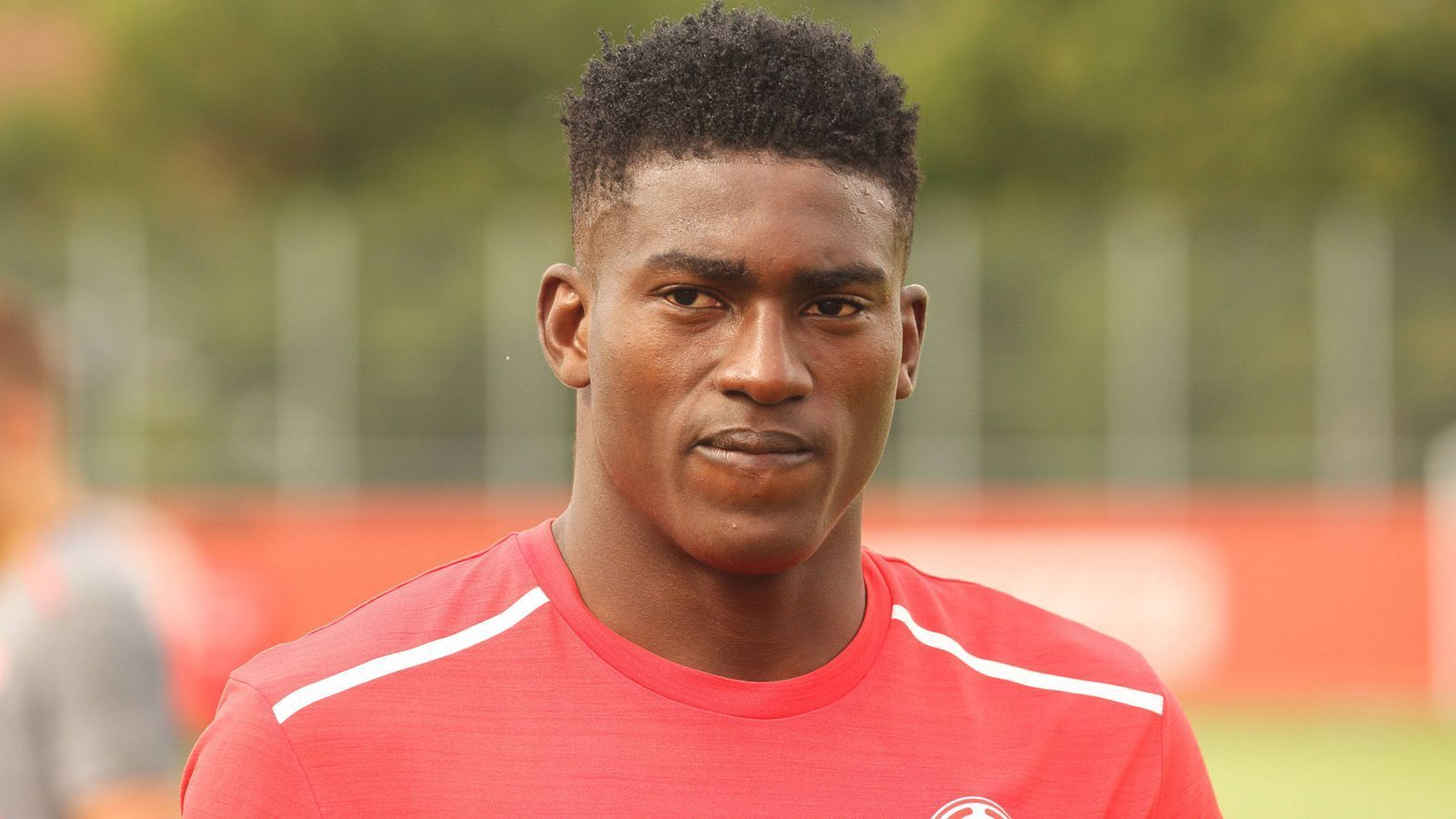 
                <strong>1. FSV Mainz 05</strong><br>
                Geliehene Spieler: Taiwo Awoniyi (FC Liverpool, Foto)Verliehene Spieler: Gerrit Holtmann (SC Paderborn), Abass Issah (Utrecht) 
              