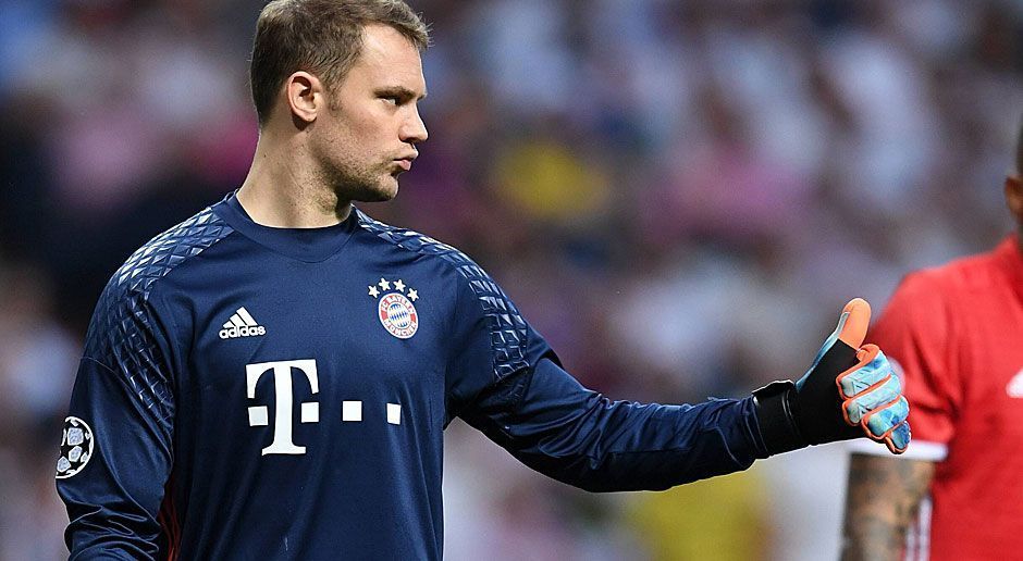 
                <strong>Manuel Neuer</strong><br>
                Manuel Neuer muss erstmals bei einem Flachschuss von Carvajal eingreifen und tut das bravourös. Wenig später lässt er eine Hereingabe unsicher nach vorne abprallen und hat Glück, dass Boateng auf der Linie klärt. In der zweiten Hälfte bei einigen leidlich gefährlichen Real-Schüssen fehlerlos. Bei Ronaldos Toren ist Neuer machtlos. ran-Note: 3
              