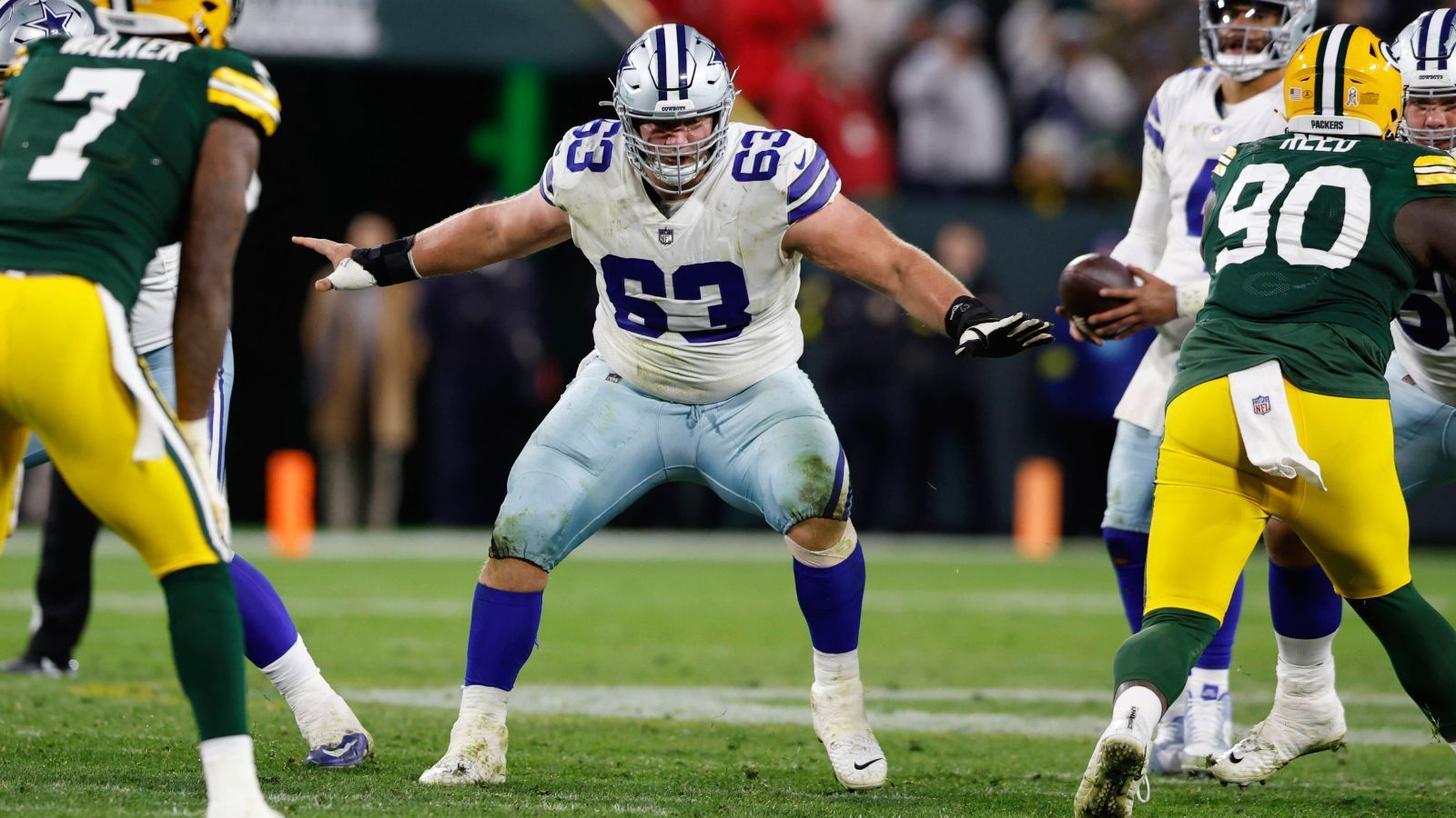 
                <strong>Center (NFC)</strong><br>
                &#x2022; Tyler Biadasz (Foto, Dallas Cowboys) für Jason Kelce (Philadelphia Eagles, Super Bowl)<br>&#x2022; Frank Ragnow (Detroit Lions)<br>
              