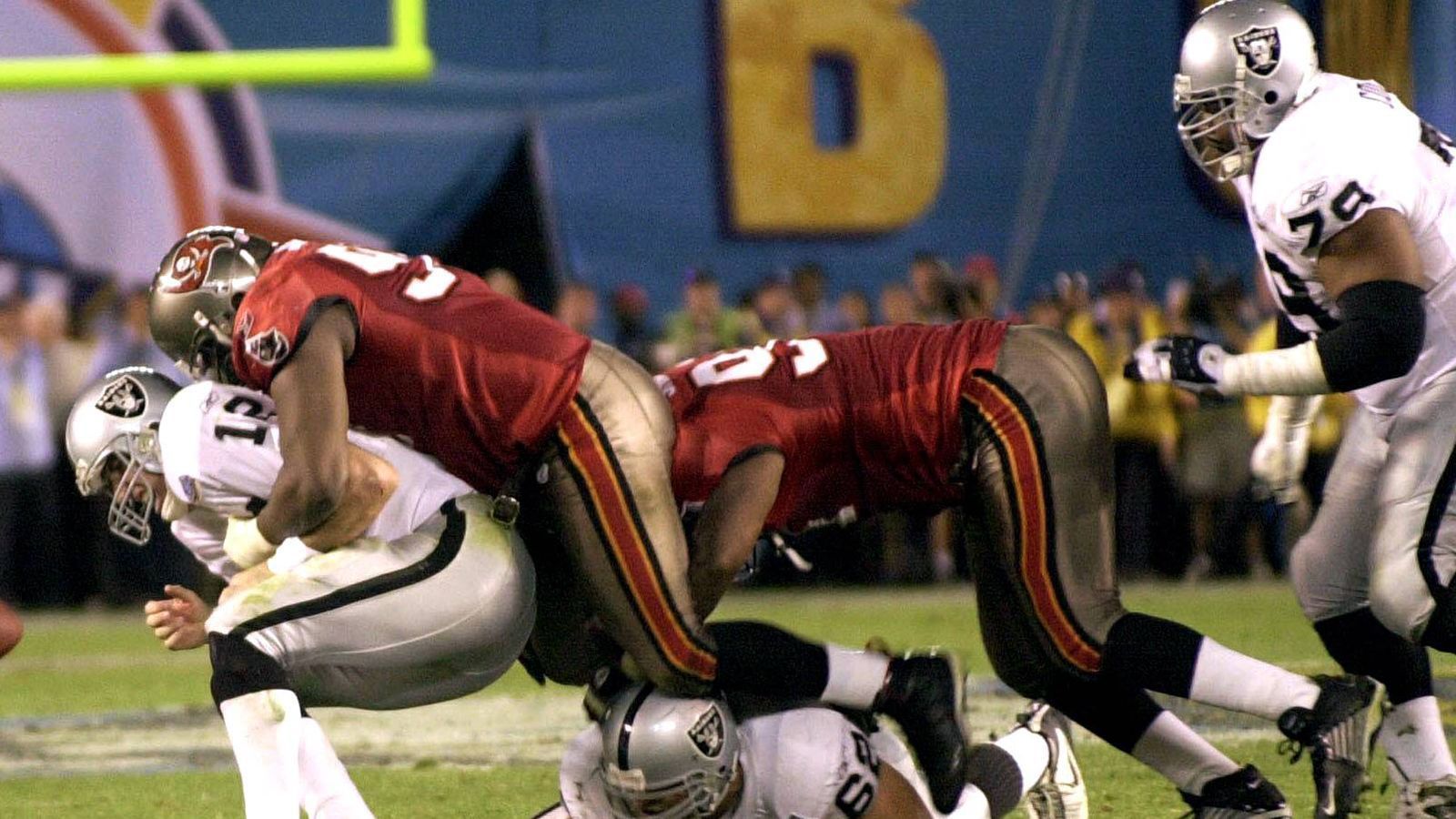 
                <strong>Super Bowl 2003: Tampa Bay Buccaneers (48:21 gegen die Oakland Raiders)</strong><br>
                Saison danach: 7-9, Playoffs verpasst
              