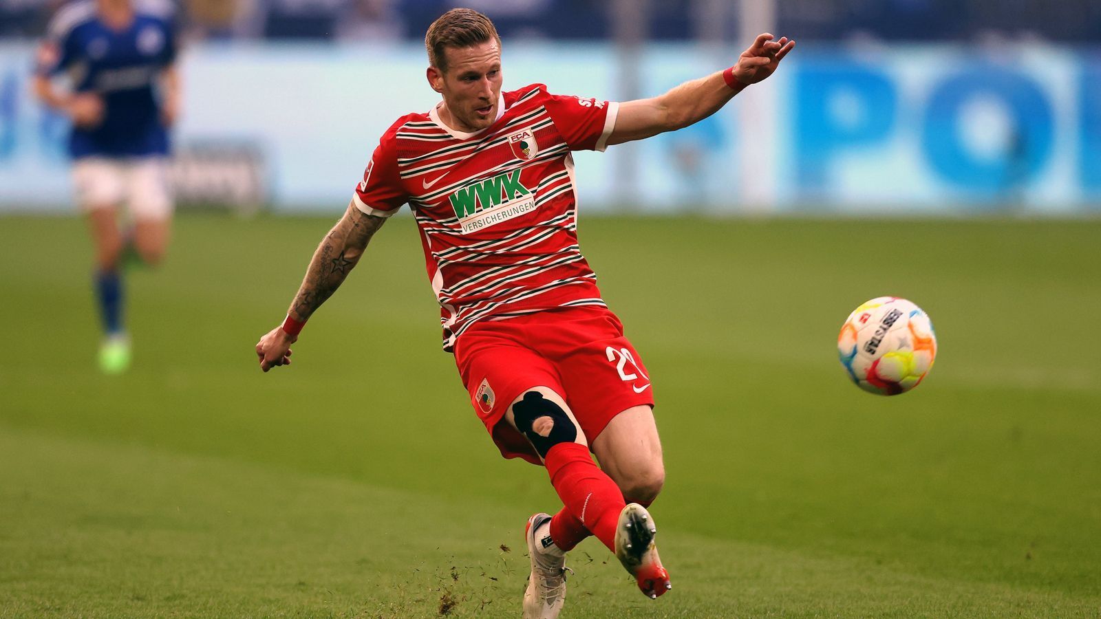 
                <strong>Andre Hahn (FC Augsburg)</strong><br>
                Warten ist auch das Stichwort für Augsburgs Andre Hahn. Er erlitt nach bislang sieben Bundesliga-Einsätzen in der Saison 2022/23 einen Knorpelschaden, ein Zeitpunkt für das Comeback des 32-Jährigen ist noch nicht absehbar. Das ist umso bitterer für den Routinier, da sein Vertrag bei den Fuggerstädtern am Saisonende ausläuft und er sich so aktuell nicht sportlich für eine Verlängerung empfehlen kann. 
              