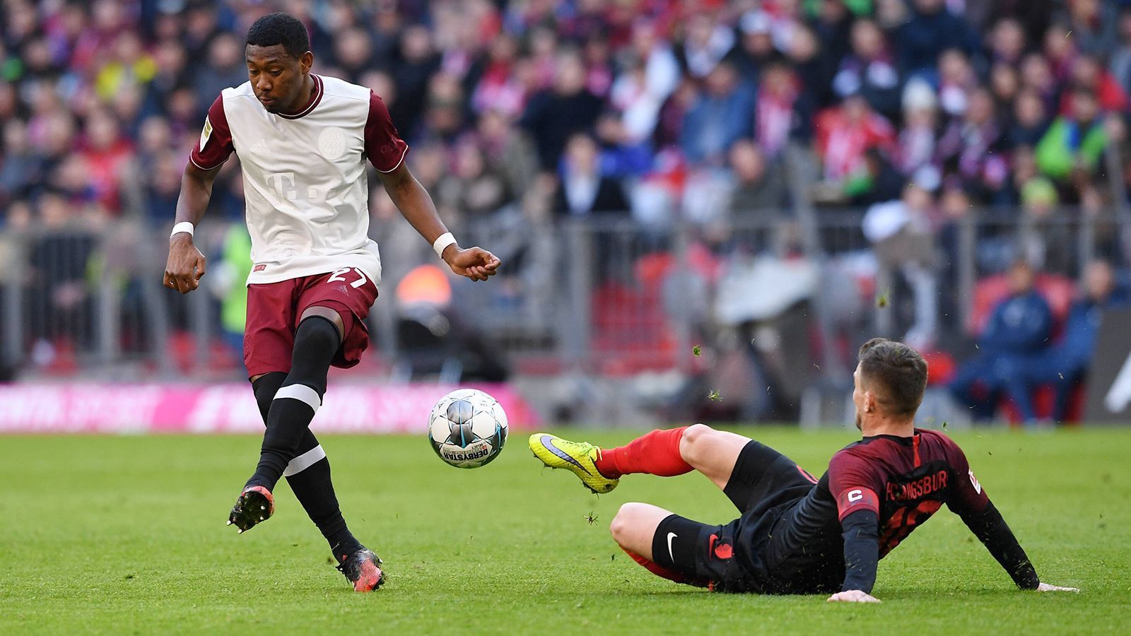 
                <strong>David Alaba</strong><br>
                Auch er wie Boateng auf der Höhe, lässt nicht viel zu. Geht konzentriert zu Werke, lässt in der Defensive nichts anbrennen. ran-Note: 2
              