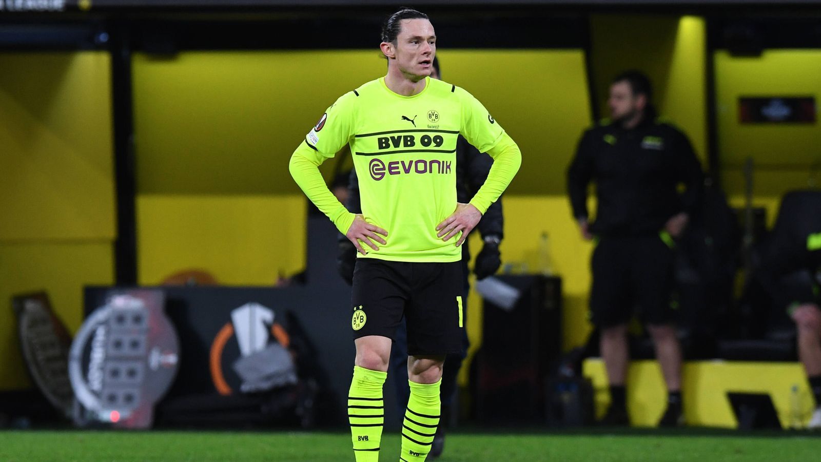 
                <strong>Platz 7 (geteilt): Nico Schulz (kam von der TSG Hoffenheim)</strong><br>
                &#x2022; Saison: 2019/2020<br>&#x2022; Ablösesumme: 25,5 Millionen Euro<br>&#x2022; Spiele/Tore/Assists für den BVB: 60/1/2<br>&#x2022; Aktueller Verein: Borussia Dortmund<br>
              