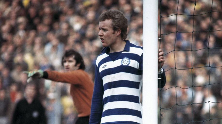 <strong>Platz 10: Werner Schneider (MSV Duisburg)</strong><br>
                <strong>Alter beim 100. Bundesliga-Spiel:</strong> 21 Jahre, zwei Monate, ein Tag<br><strong>Saison:</strong> 1975/76